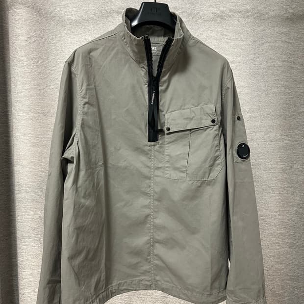 CP컴퍼니 렌즈와펜 코튼 아노락 라이트그레이 (L)