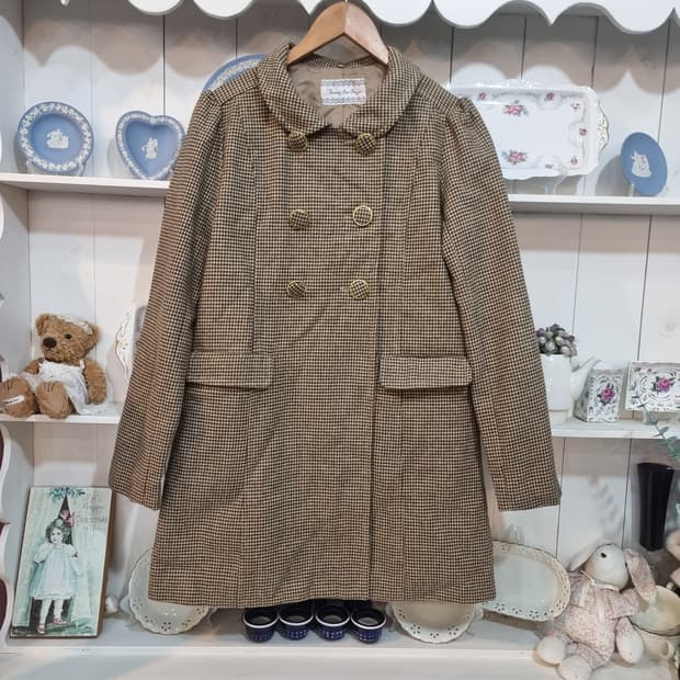 하운드투스 더블버튼 코트