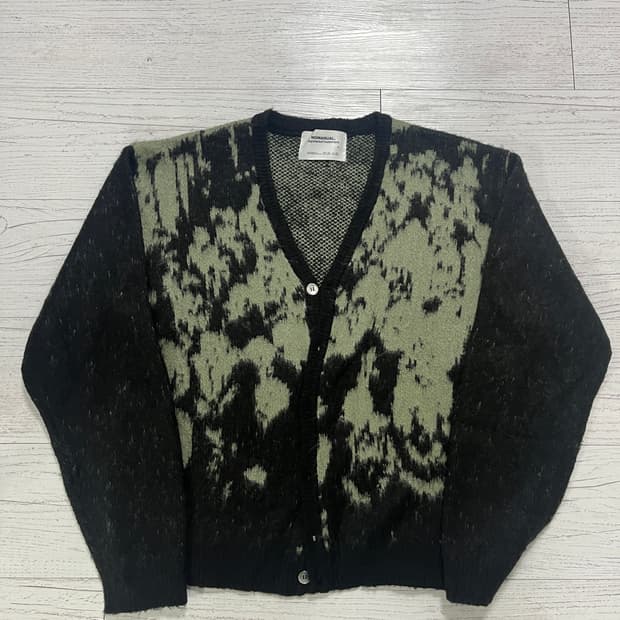 노메뉴얼 PPS 헤어리 가디건 카키