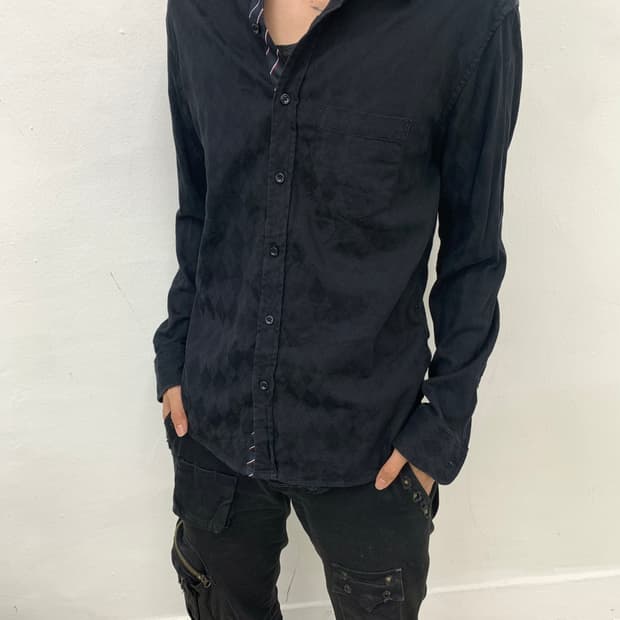 Black minimal shirt 