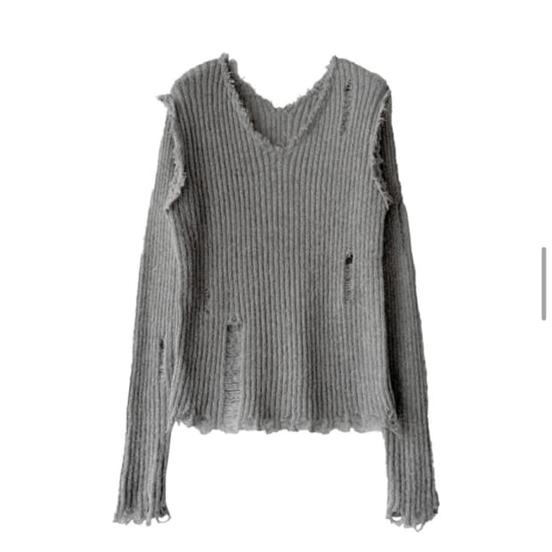 김아홉 그런지 브이넥 니트(카리나 착용)