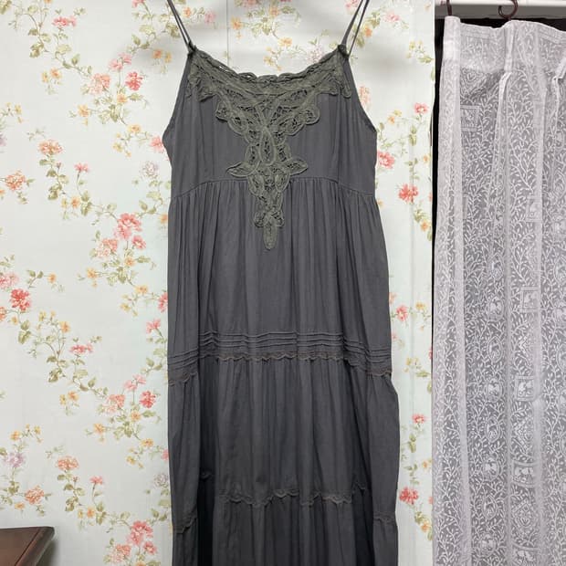 엔틱 레이스 티어드 롱 원피스