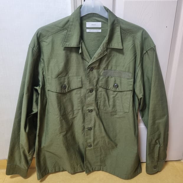아워셀브스 25ss 유틸리티 107 셔츠 자켓 올리브