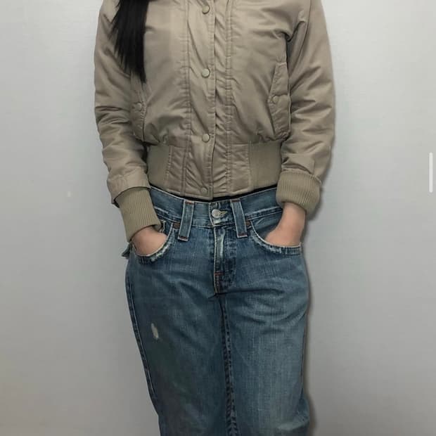 빈티지 베이지 하이넥 점퍼