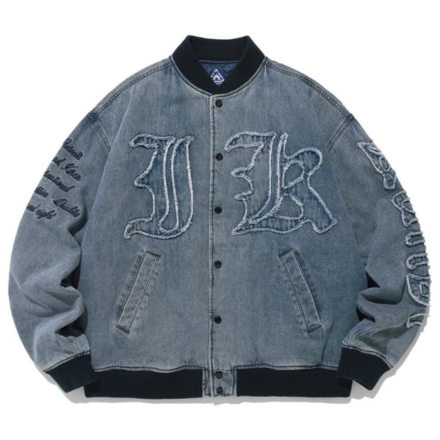 이스트쿤스트 데님 바시티 L 홍은채 착용