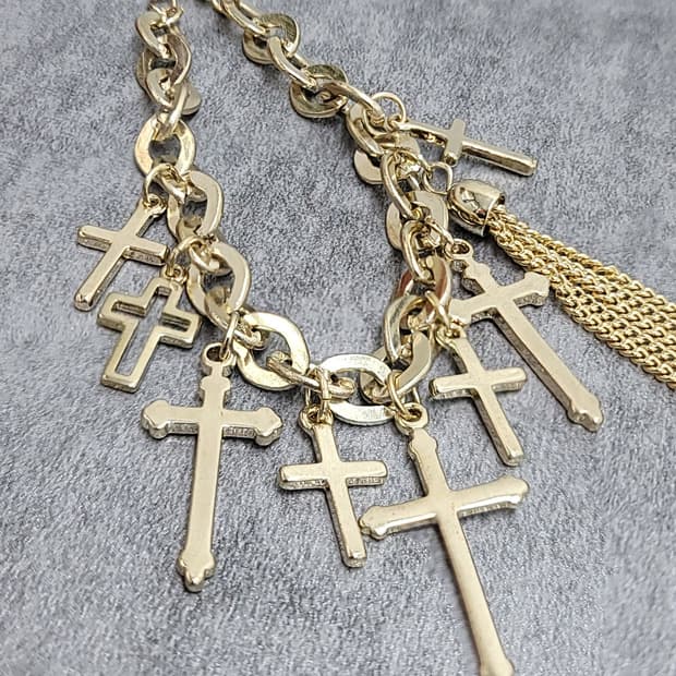 cross bracelet
