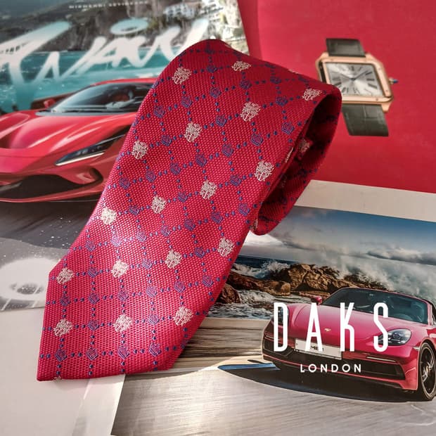 닥스 실크 레드 크라운 패턴 넥타이 8.2cm A+등급 A18963
