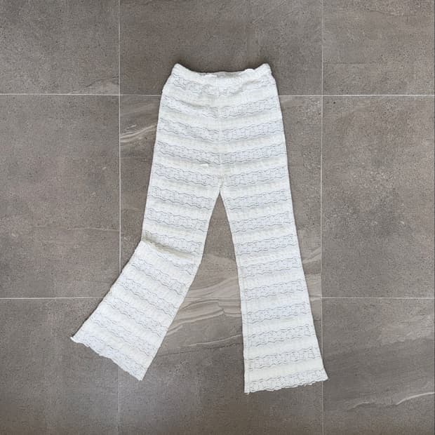 White floral layering bootscut lace pt