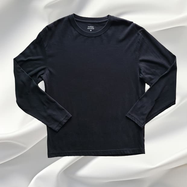 무신사 스탠다드 블랙 긴팔 티셔츠