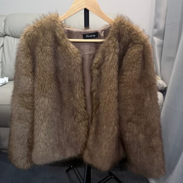 브라운 퍼 자켓