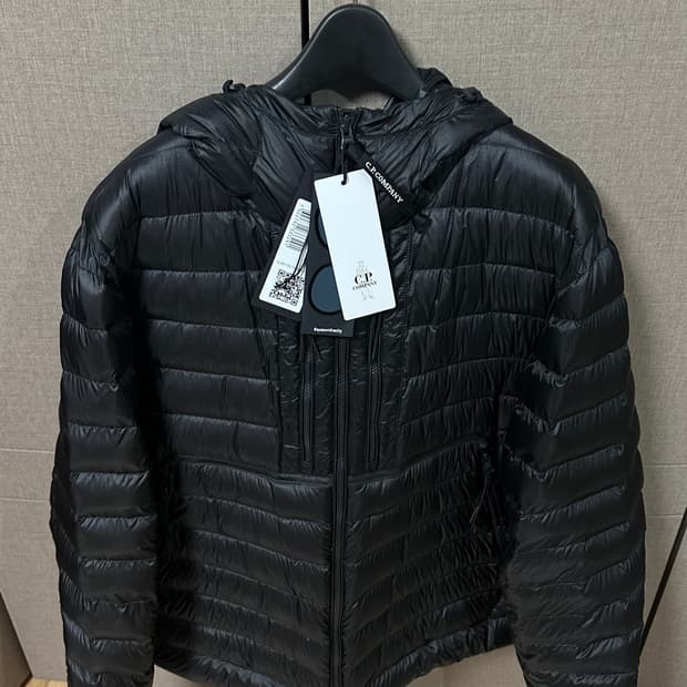 (25FW) CP컴퍼니 dd쉘 고글 다운 자켓 판매합니다 L