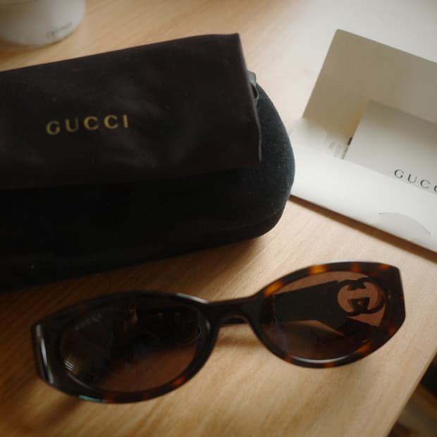 GUCCI 로고 템플 하바나 선글라스