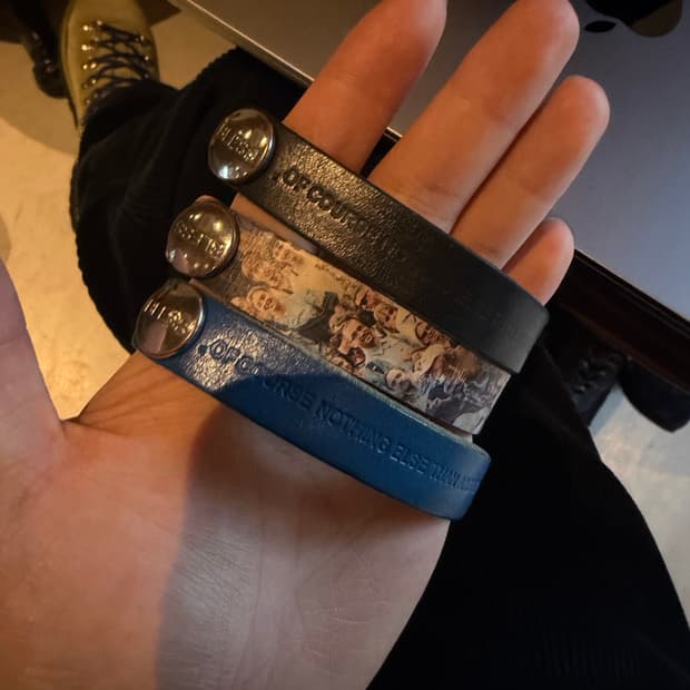 블레스 가죽 팔찌