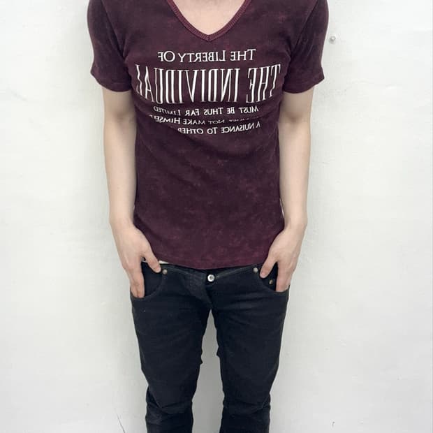Elmojado burgundy bleach short sleeve