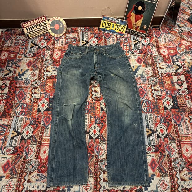 EDWIN Vintage Embroidery Jeans 31