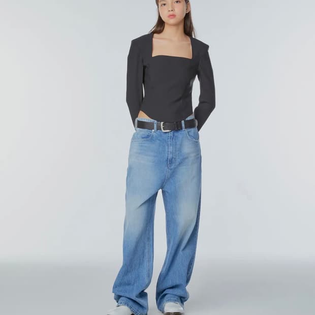 인스턴트펑크 스퀘어넥 블라우스