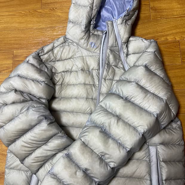 25fw 산산기어 서픽스 푸퍼 자켓 그레이 2size 팔아요