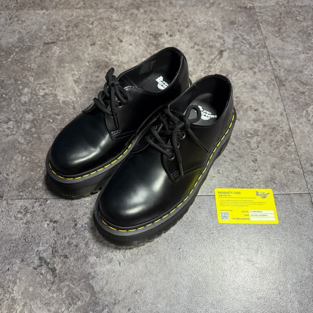 닥터마틴 1461 스무스 쿼드 240