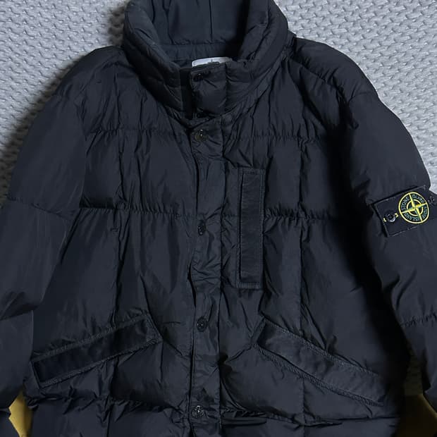 스톤아일랜드 19FW 크링클랩스 블랙 110 국내공식 극미중고 판매