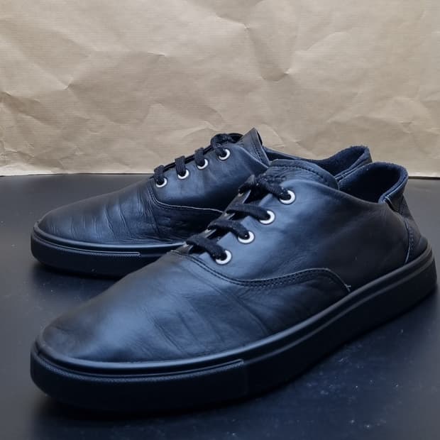 에코 가죽 남성스니커즈275