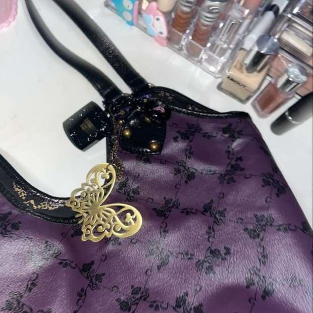 Anna sui bag
