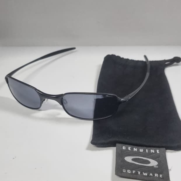 오클리 스퀘어와이어 2.0 스프링 다크 새렌즈