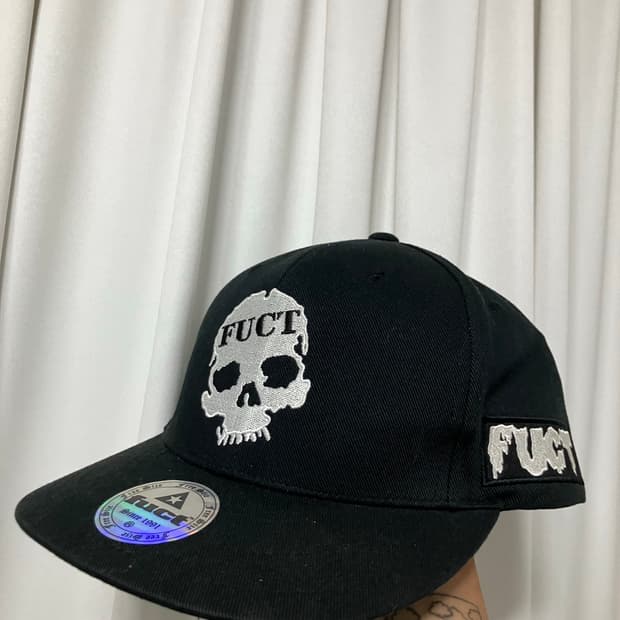 fuct skull 90s cap