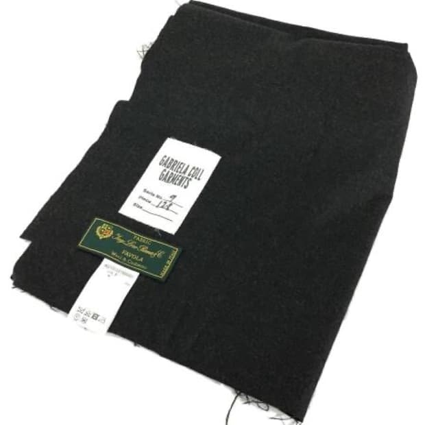 가브리엘라 콜 가먼츠 캐시미어 스카프