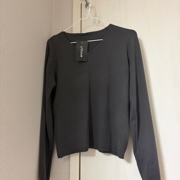 (새상품)딥브라운 여성 V넥 니트