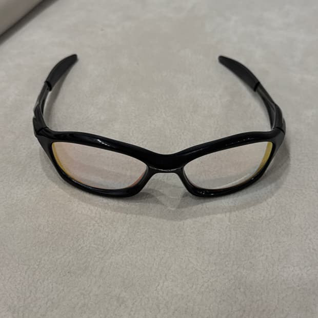 오클리 언노운 블랙