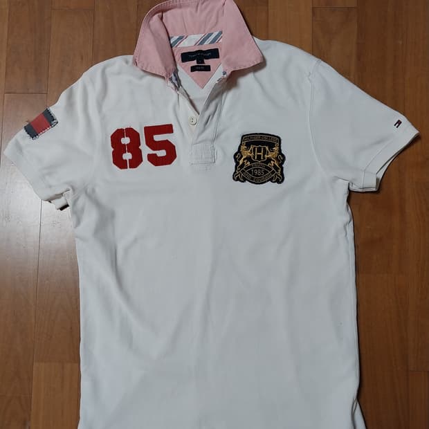 타미힐피거 티셔츠