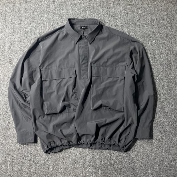 BEAMS 하프 스냅 바람막이 셔츠