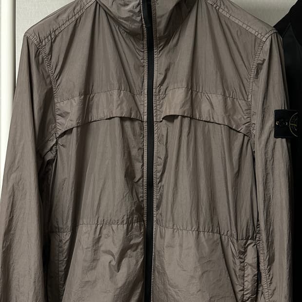 스톤아일랜드 크링클랩스 자켓 24ss L(105)