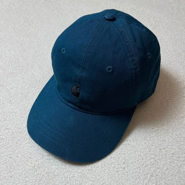 칼하트 WIP 매디슨 로고 볼캡 Q1295