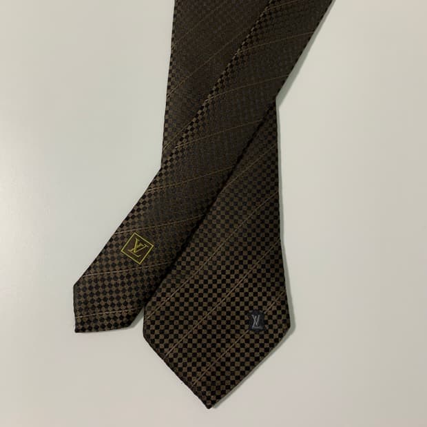 루이비통 다미에 넥타이 명품 A등급 9.4cm