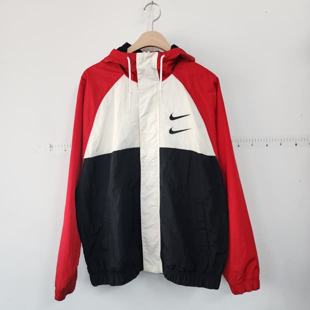 나이키 스우시 바람막이 자켓