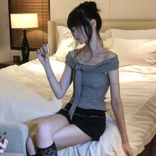 포어링 cana 카나 오프숄더 그레이 니트