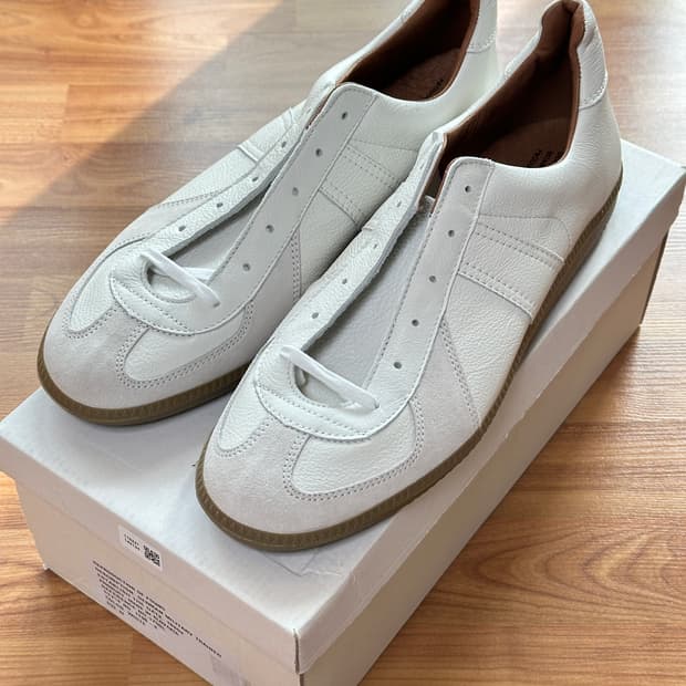 [새제품] 리프로덕션 오브 파운드 독일군 스니커즈 화이트 44