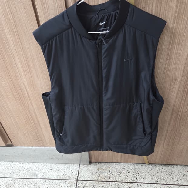 나이키 솔로 스우시 조끼 L