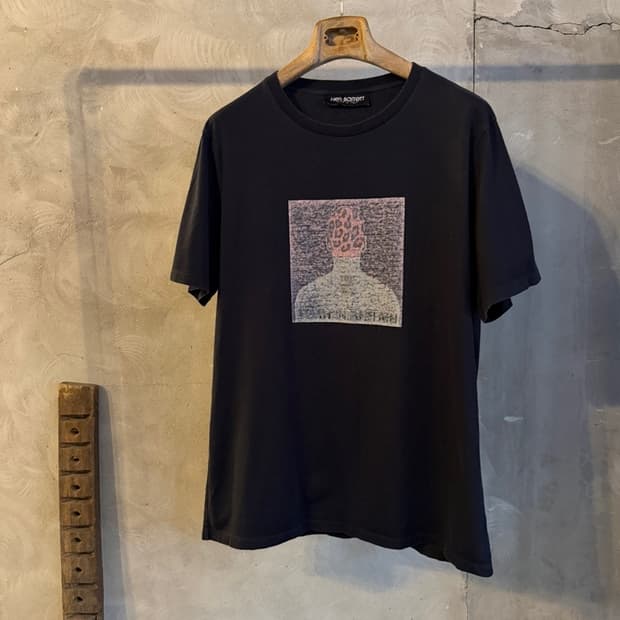 닐바렛 그래픽 티셔츠 100