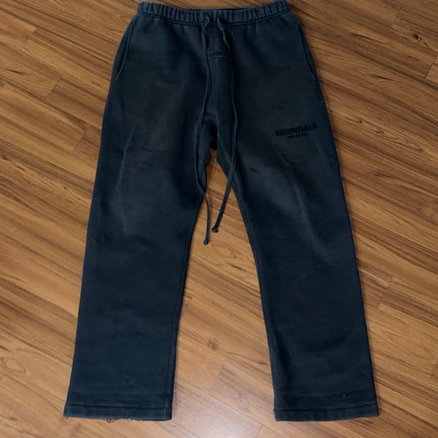 에센셜 스웨트팬츠 블랙 M