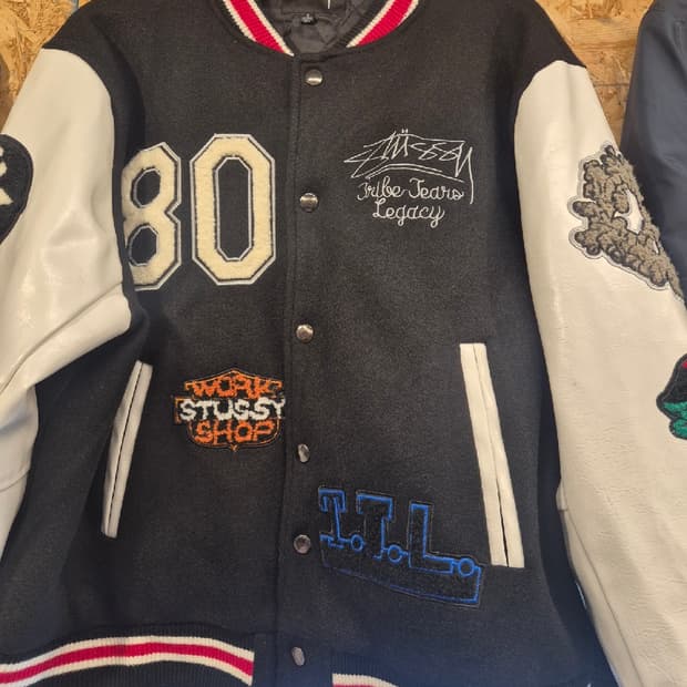 스투시 아워레가시 바시티