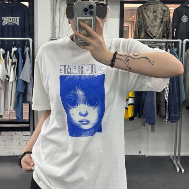 슈프림 마가렛 킨 티어드롭 티셔츠
