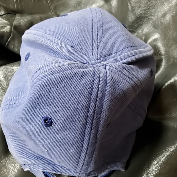 발렌시아가 fw17 캡 모자