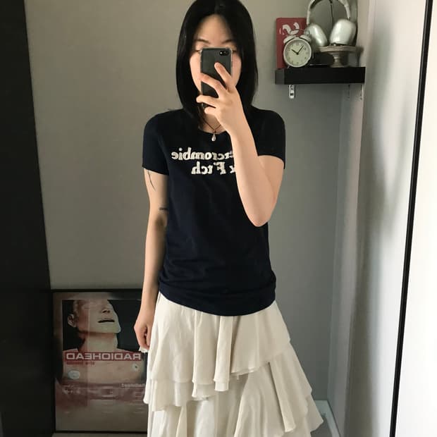 아베크롬비 자수로고 블랙 반팔티