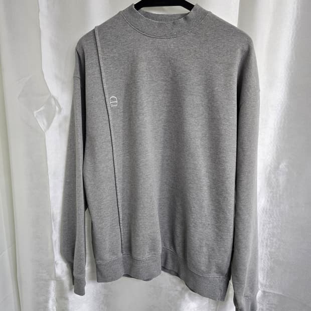 Dunst 던스트 회색 맨투맨 (1920)