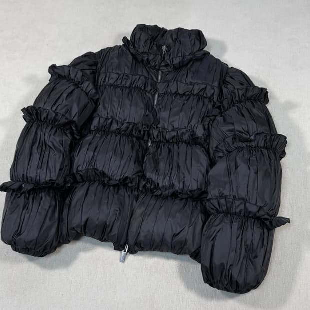 꼼데가르송 느와케이니노미야 패딩