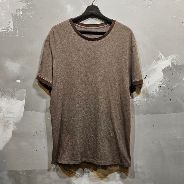 Banana Republic - Ringer