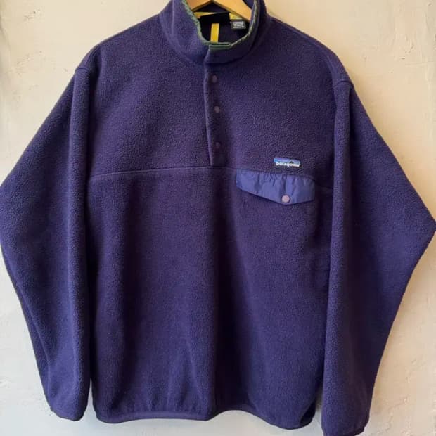 파타고니아 신칠라 퍼플 색상 M