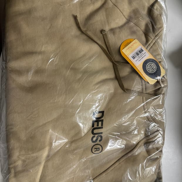 데우스 엑스 마키나 코듀라 후드티 L 새상품